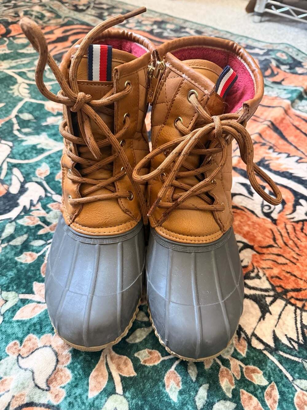 Tommy Hilfiger Women's Waterproof Tan Quilted Rubber Duck Rain Boots Size 8M